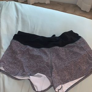 Size 8 Lulu Speed Up Shorts